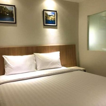 Hart Hotel Arjuna Ματαράμ Εξωτερικό φωτογραφία
