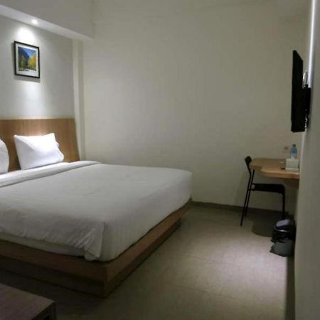 Hart Hotel Arjuna Ματαράμ Εξωτερικό φωτογραφία