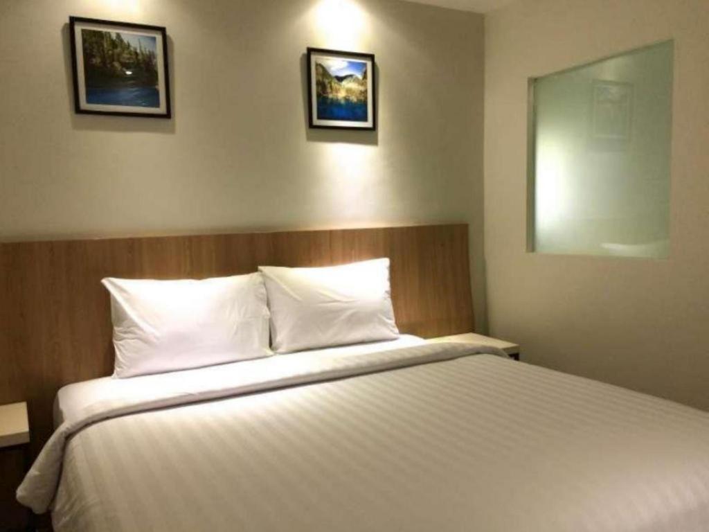 Hart Hotel Arjuna Ματαράμ Εξωτερικό φωτογραφία