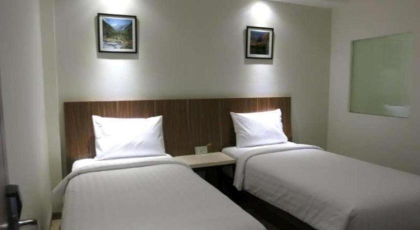 Hart Hotel Arjuna Ματαράμ Εξωτερικό φωτογραφία