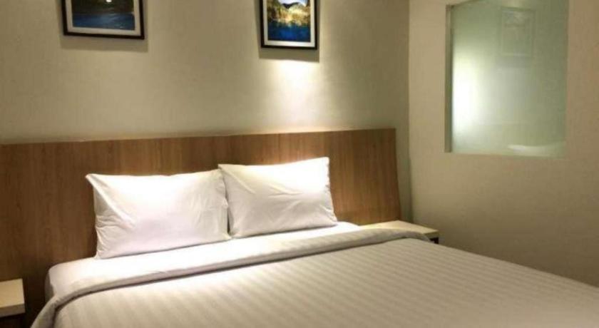 Hart Hotel Arjuna Ματαράμ Εξωτερικό φωτογραφία
