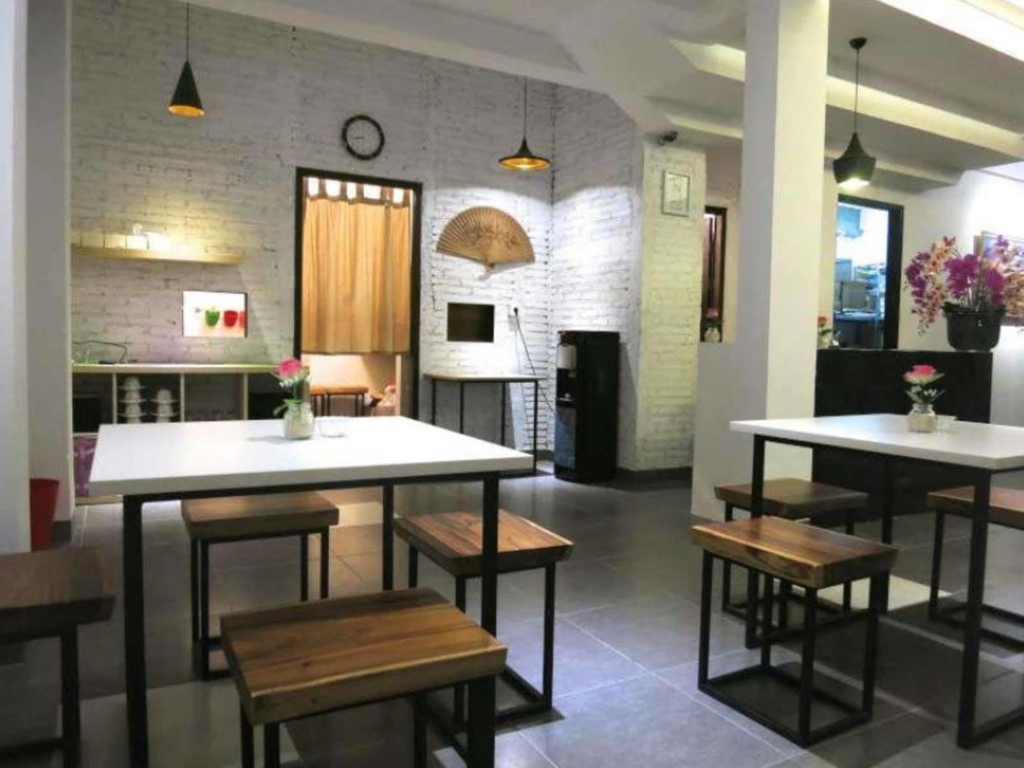 Hart Hotel Arjuna Ματαράμ Εξωτερικό φωτογραφία